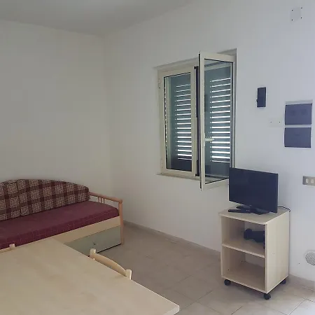 Villaggio San Lorenzo 4* Вьесте